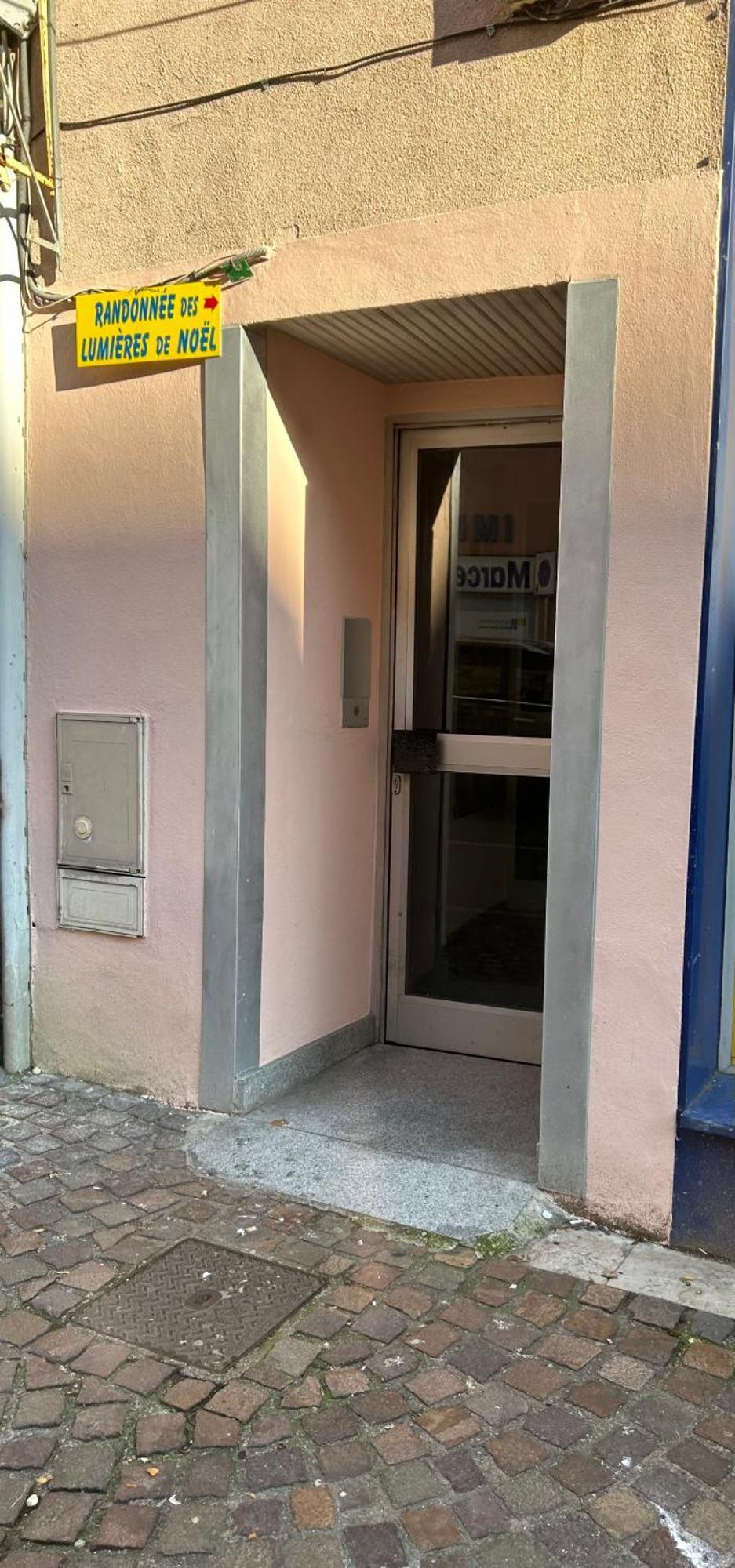 Studio De 30M² Hypercentre Tres Calme Montbéliard Exterior foto