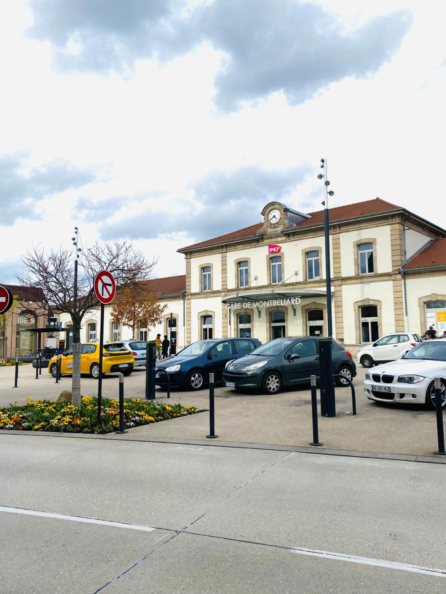 Studio De 30M² Hypercentre Tres Calme Montbéliard Exterior foto