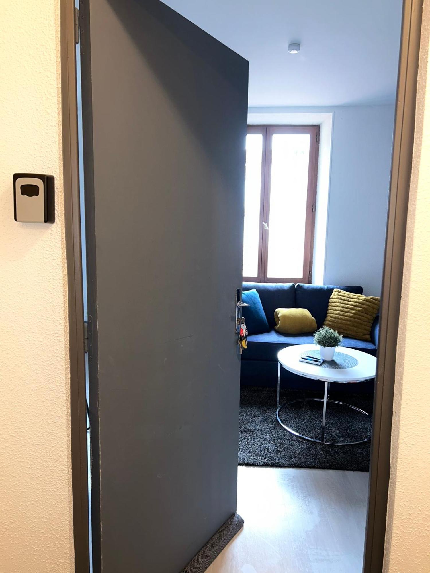 Studio De 30M² Hypercentre Tres Calme Montbéliard Exterior foto